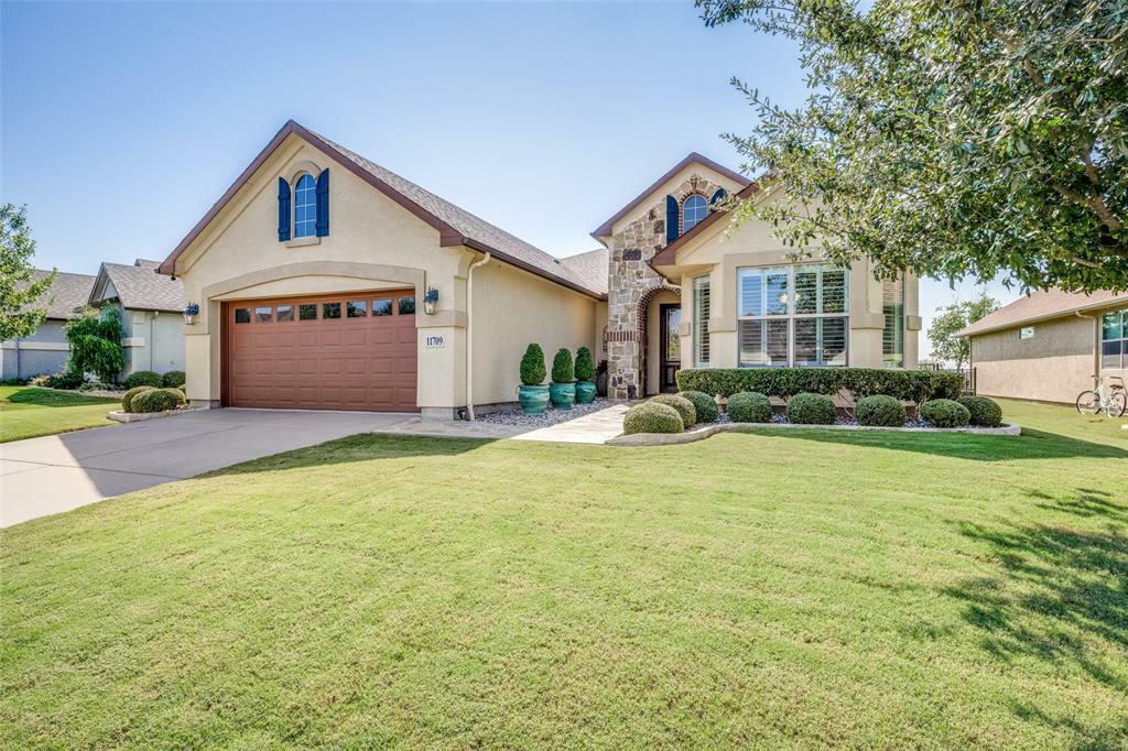 Property Photo: 11709 Southerland Drive TX 76207