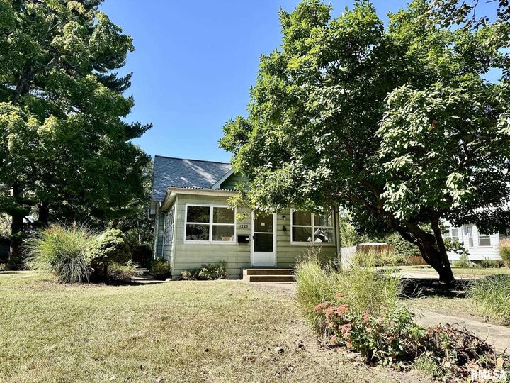 1225 Summer Street  Pekin IL 61554 photo