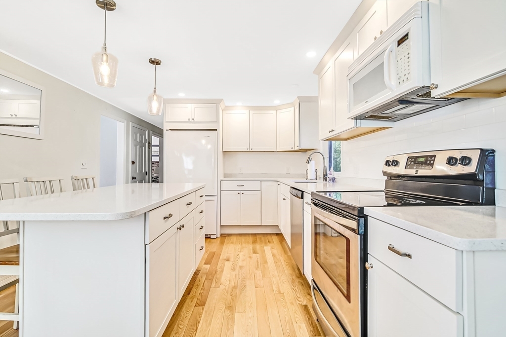 Property Photo:  3 Dover St  MA 02563 