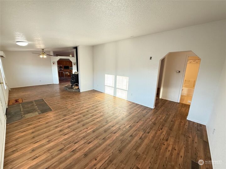 Property Photo:  402  Poulsen Road  WA 99328 