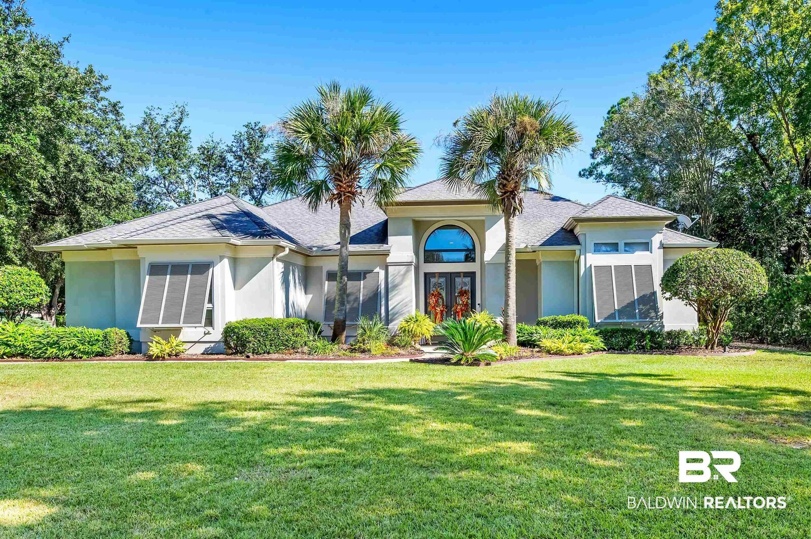Property Photo: 605 Willow Point Court AL 36542