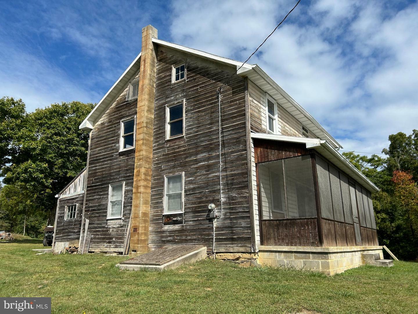 Property Photo:  1319 Knoxlyn Road  PA 17325 