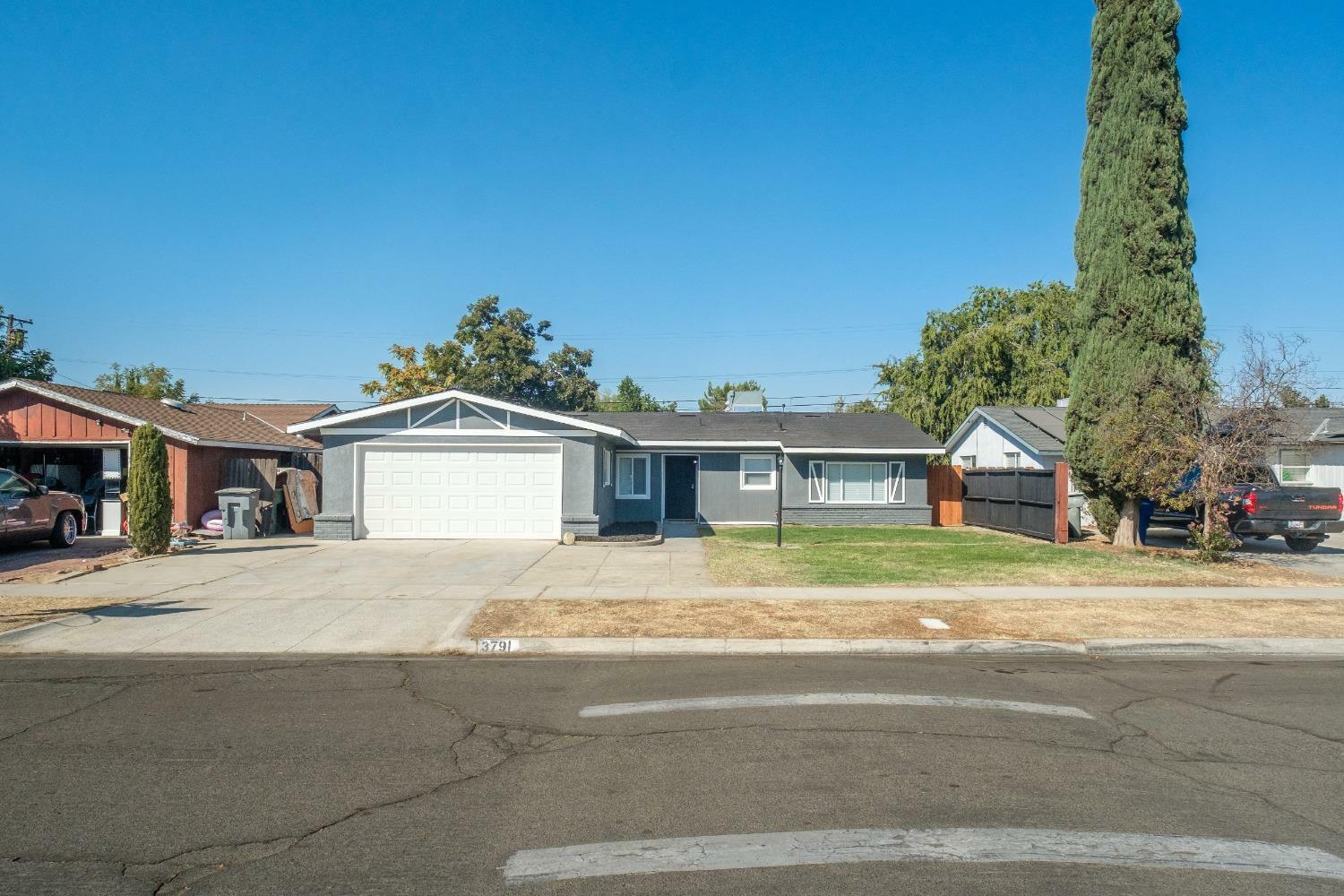 3791 E Richert Avenue  Fresno CA 93726 photo