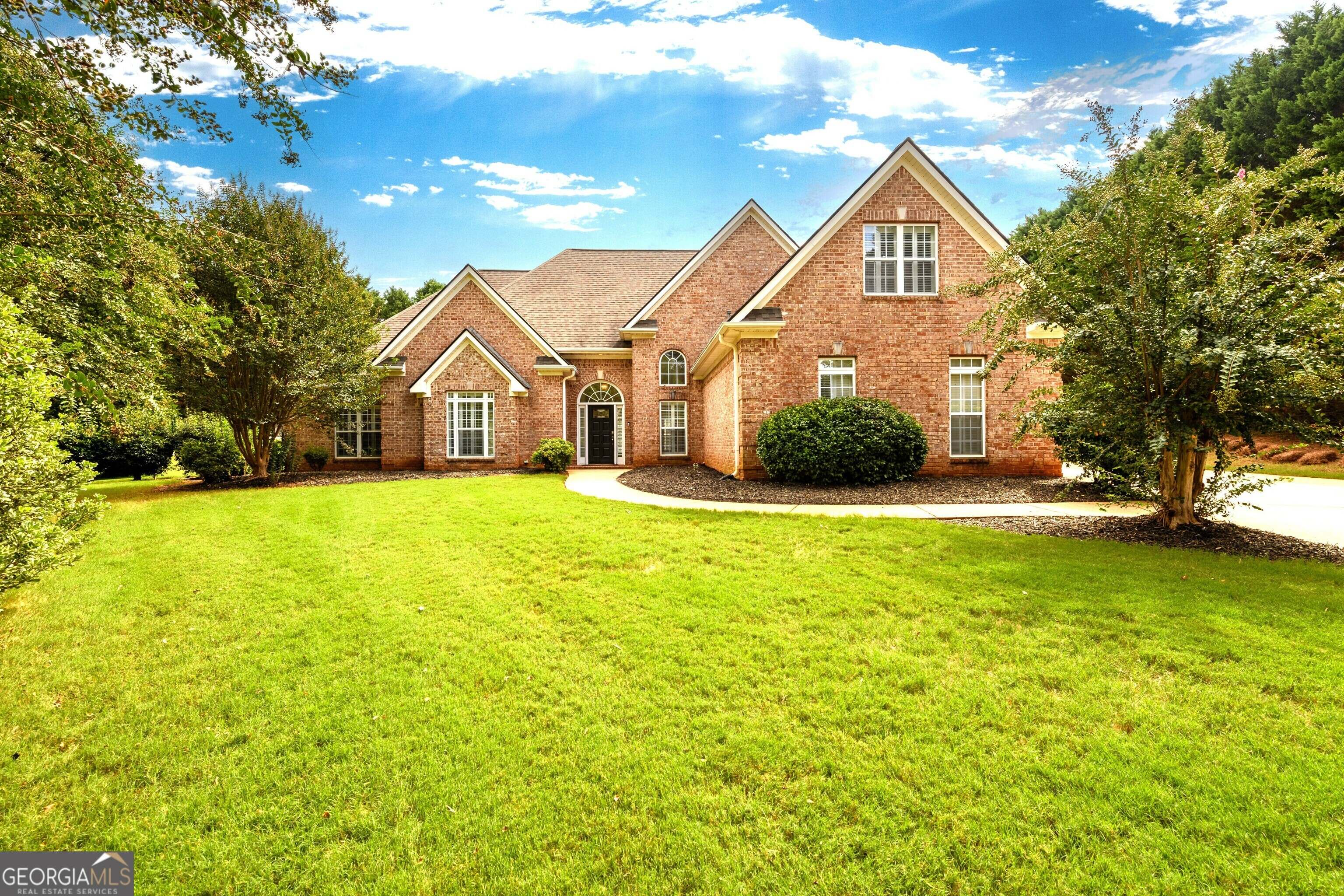 Property Photo:  200 The Abbey  GA 30253 