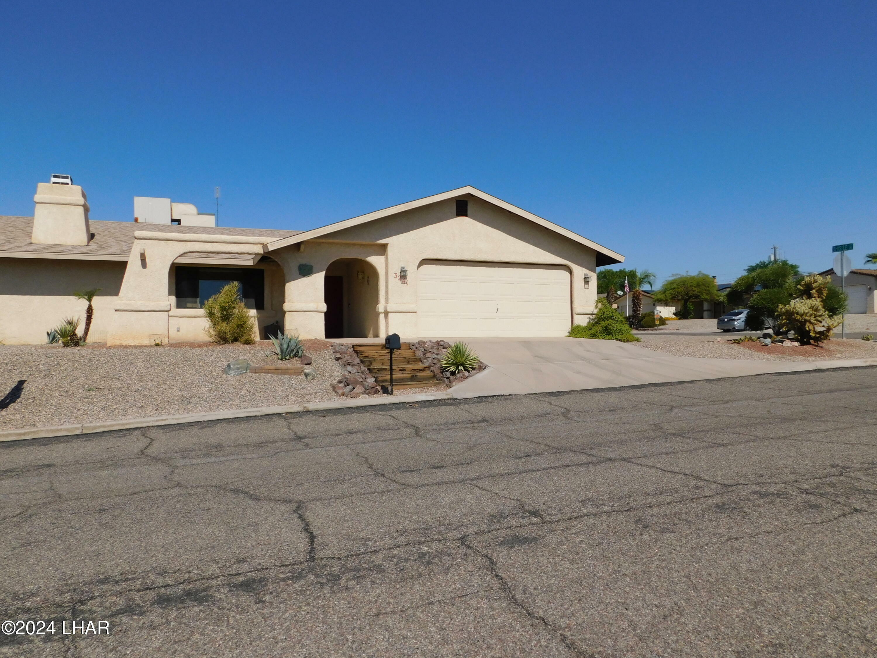 Property Photo:  3241 Newport Dr  AZ 86406 