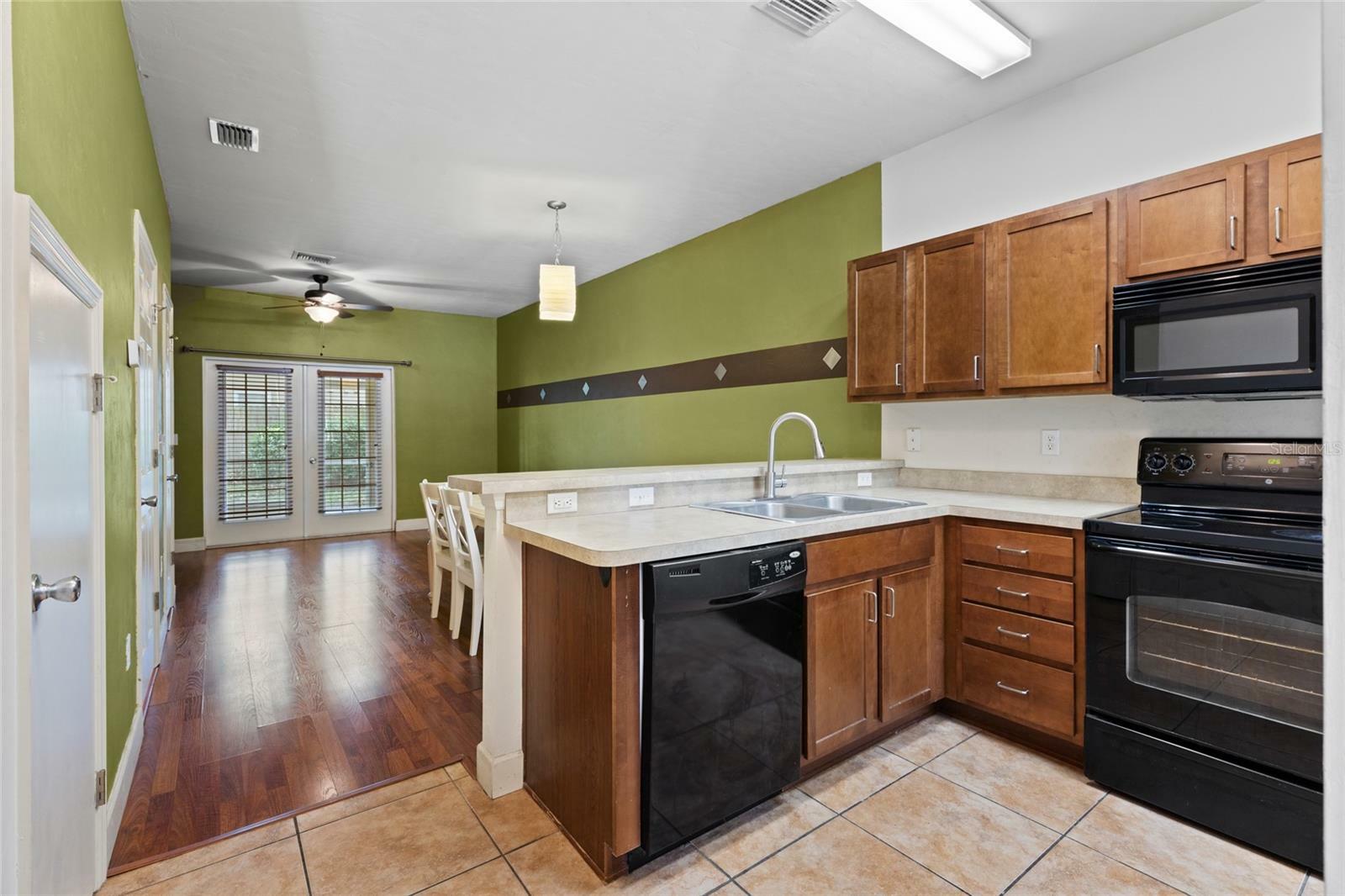 Property Photo: 2951 SW 35th Place 144 FL 32608