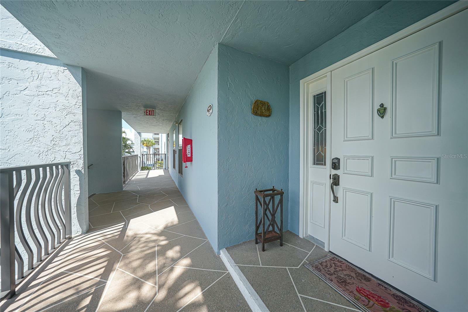 Property Photo:  1750 Jamaica Way 112  FL 33950 