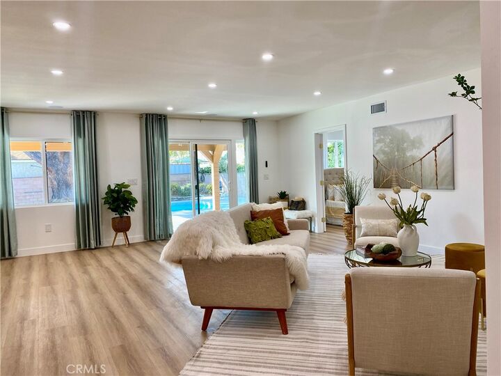Property Photo: 10449 Densmore Avenue CA 91344