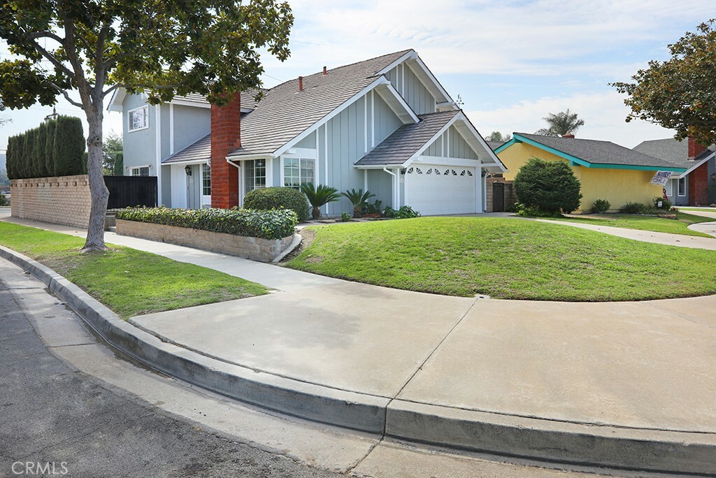 Property Photo:  6198 E Woodsboro Avenue  CA 92807 