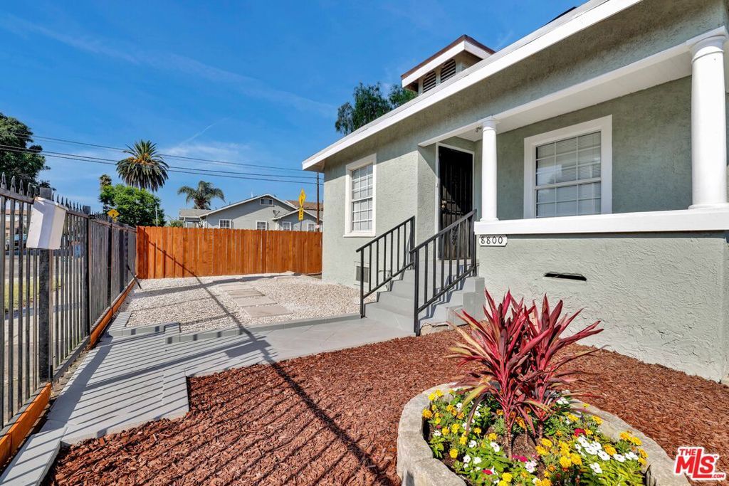 Property Photo:  8800 Baring Cross Street  CA 90044 