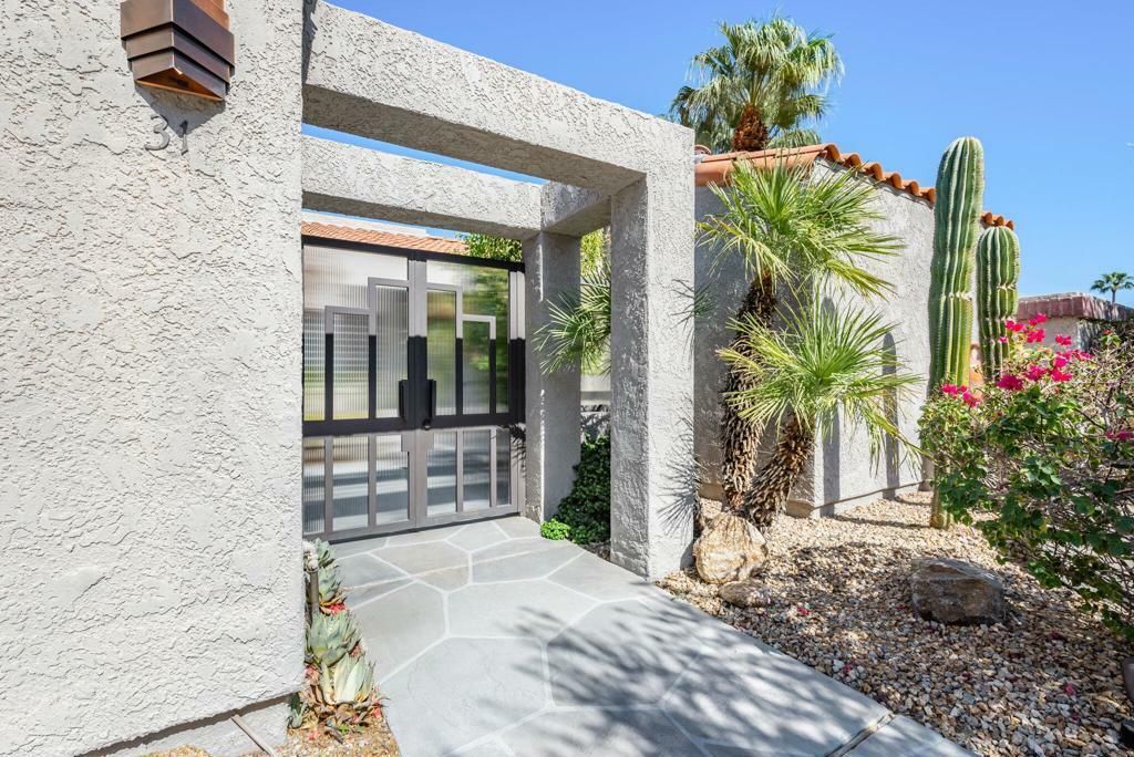 Property Photo:  31 Mirage Cove Drive  CA 92270 