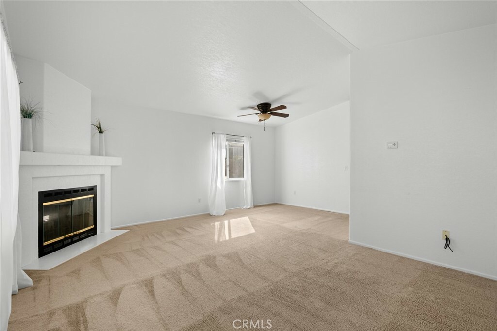 Property Photo:  906 Vista Del Sol  CA 93458 