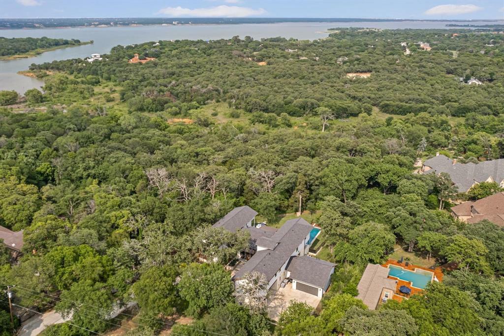 Property Photo:  420 Southlake Park Road W  TX 76092 