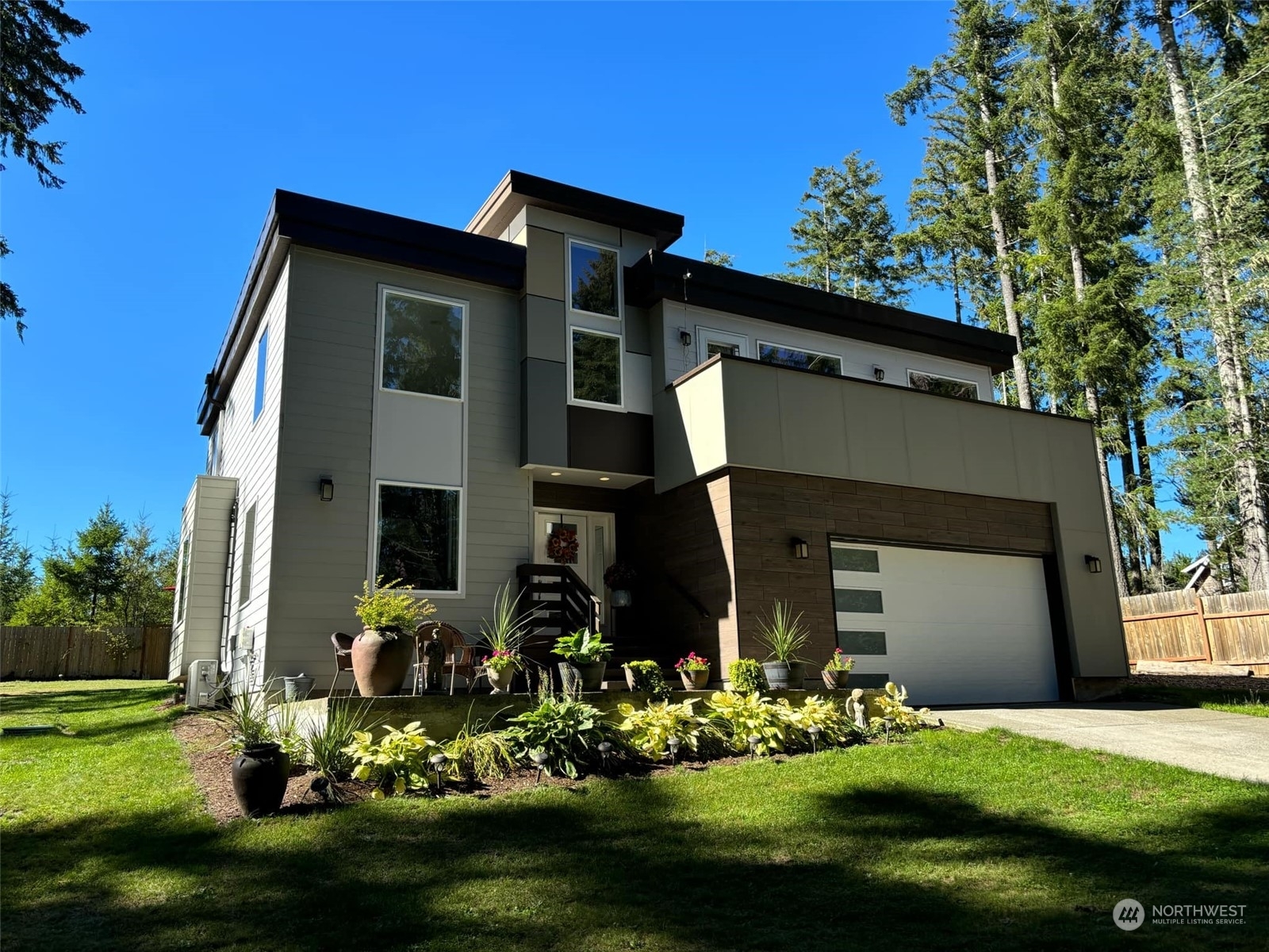 Property Photo:  210 E Emerald Lake Drive W  WA 98546 