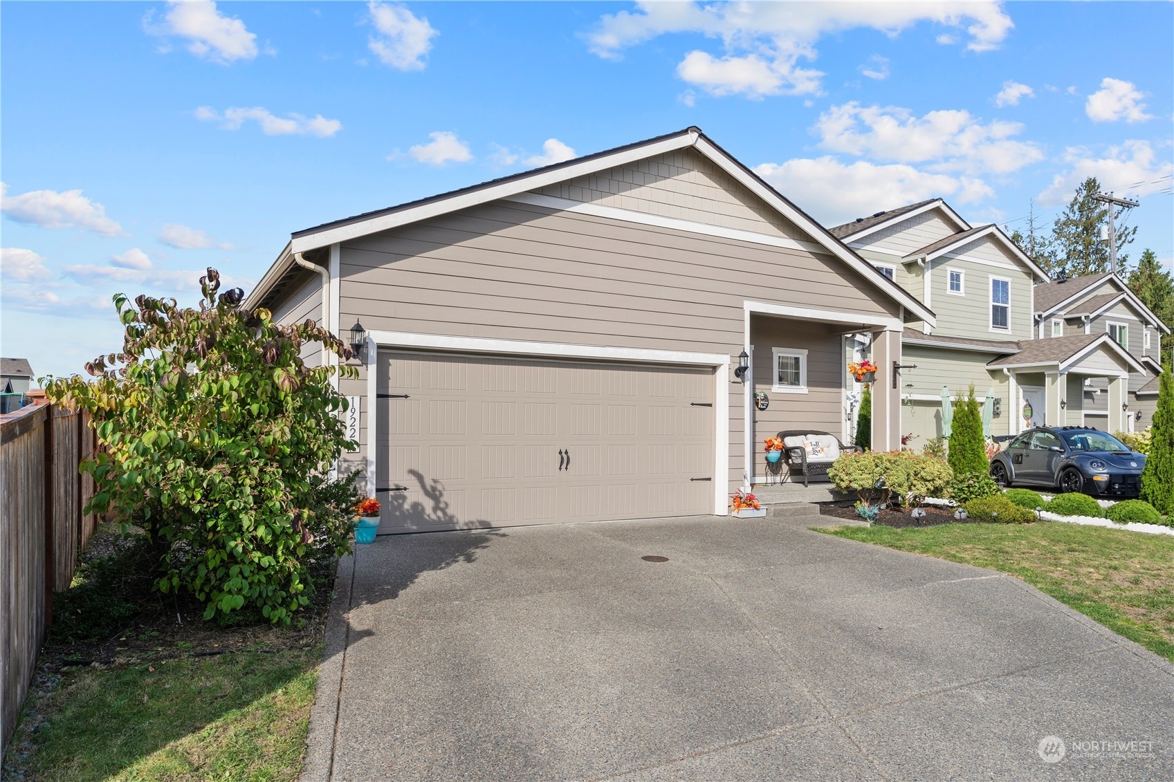 Property Photo:  19222 21st Avenue Ct E  WA 98387 