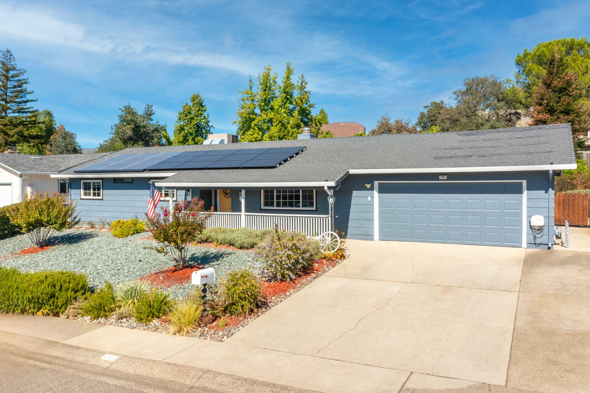 Property Photo:  3665 Oro Street  CA 96001 