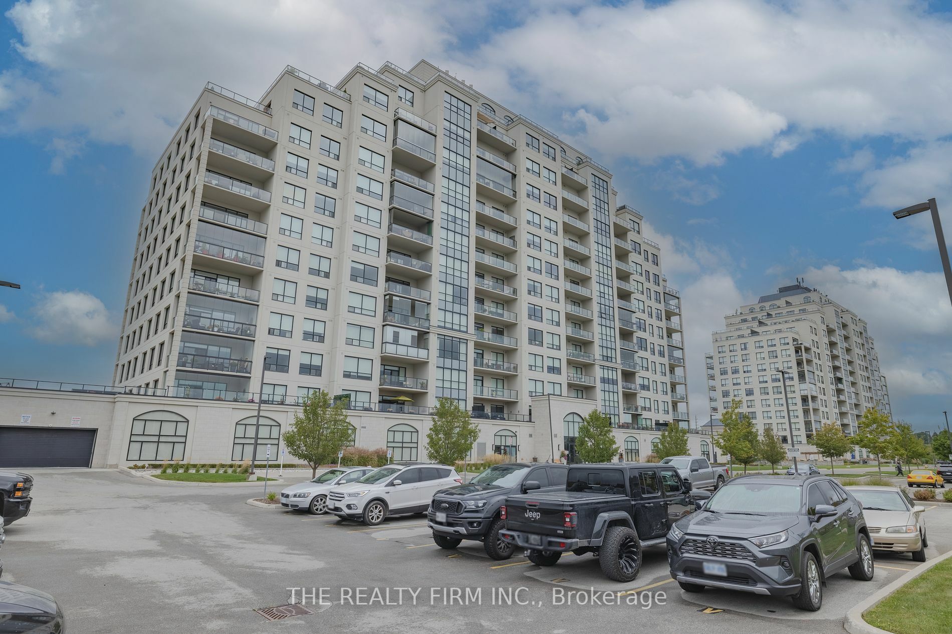 Property Photo:  260 Villagewalk Blvd 1109  ON N6G 0P6 