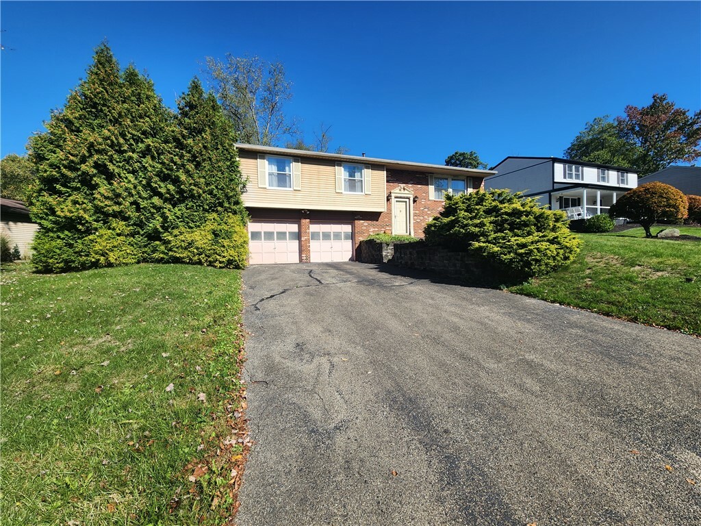 Property Photo:  111 Cresent Dr  PA 15143 