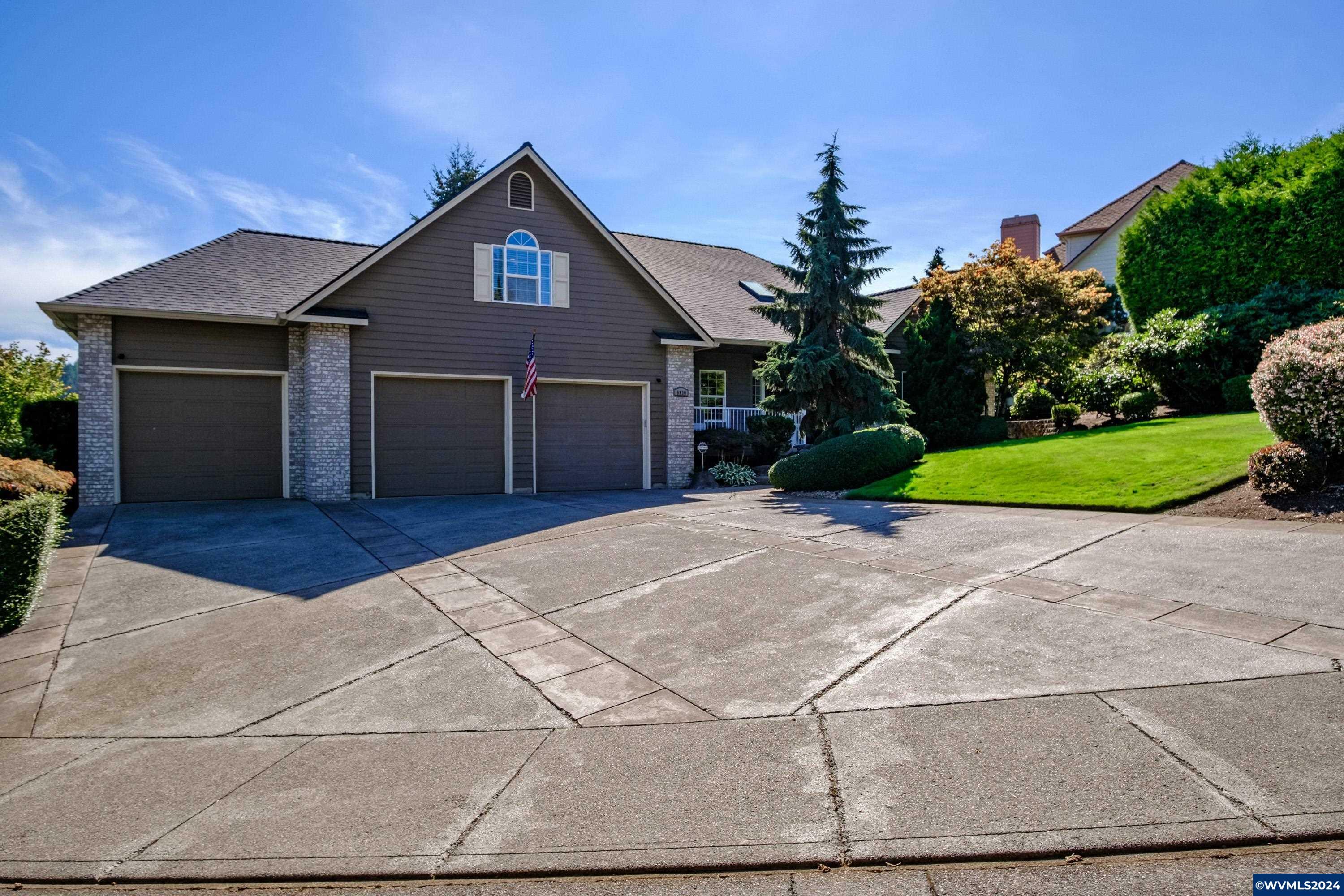 Property Photo:  6130  Crooked Stick Lp SE  OR 97306 