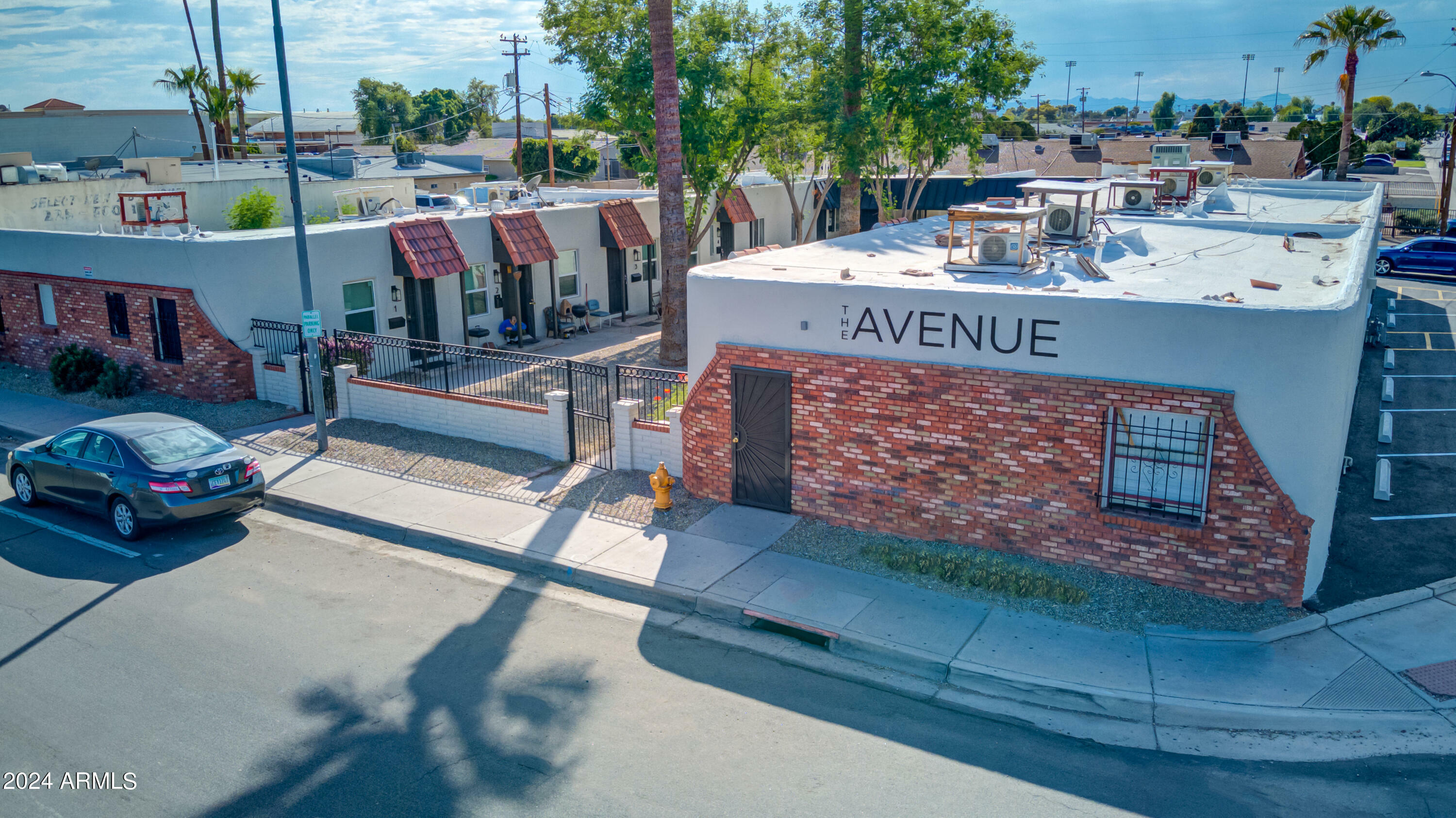 Property Photo:  498 N Arizona Avenue  AZ 85225 