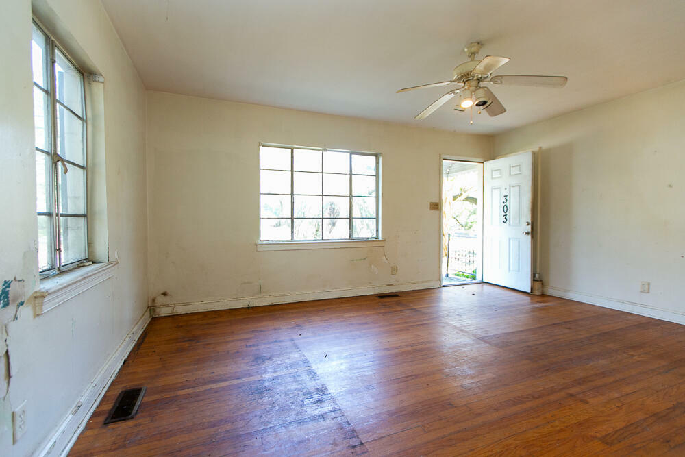 Property Photo:  303 Riverland Drive  SC 29412 