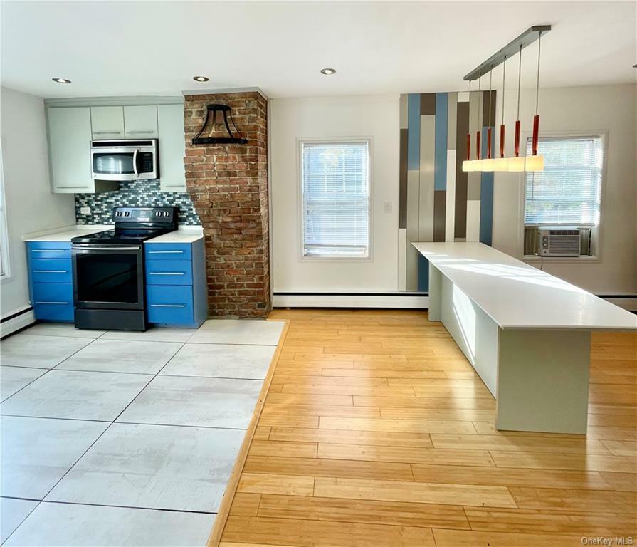 Property Photo:  2 Broadway Avenue 2  NY 12512 