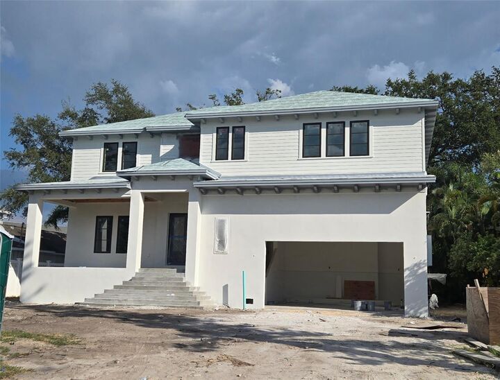 Property Photo: 559 W Davis Boulevard FL 33606