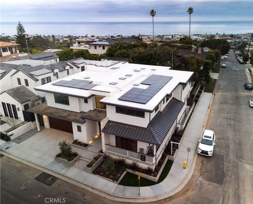 Property Photo: 2965 La Carlita Street CA 90254