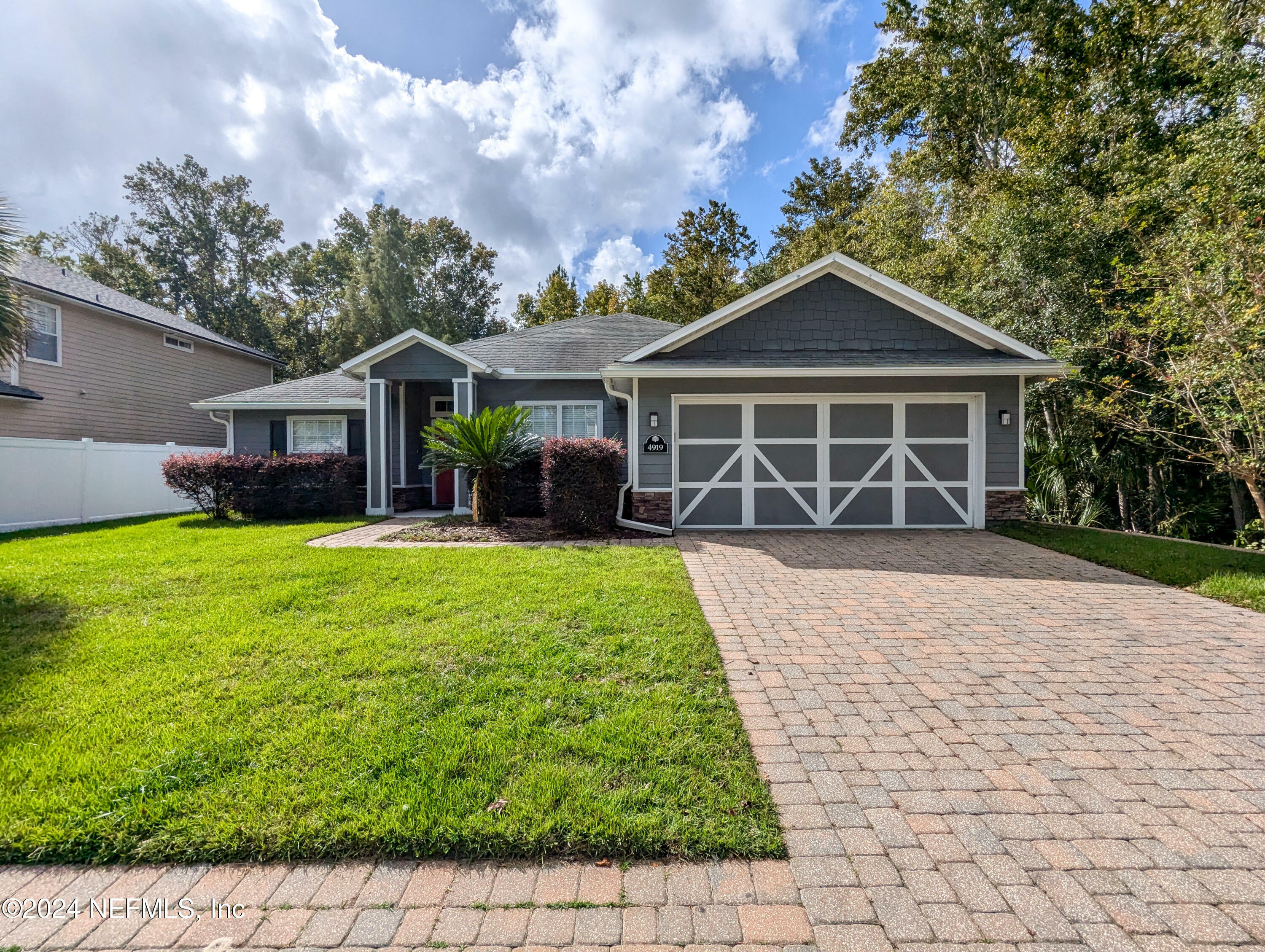 Property Photo:  4919 Monroe Forest Drive  FL 32257 