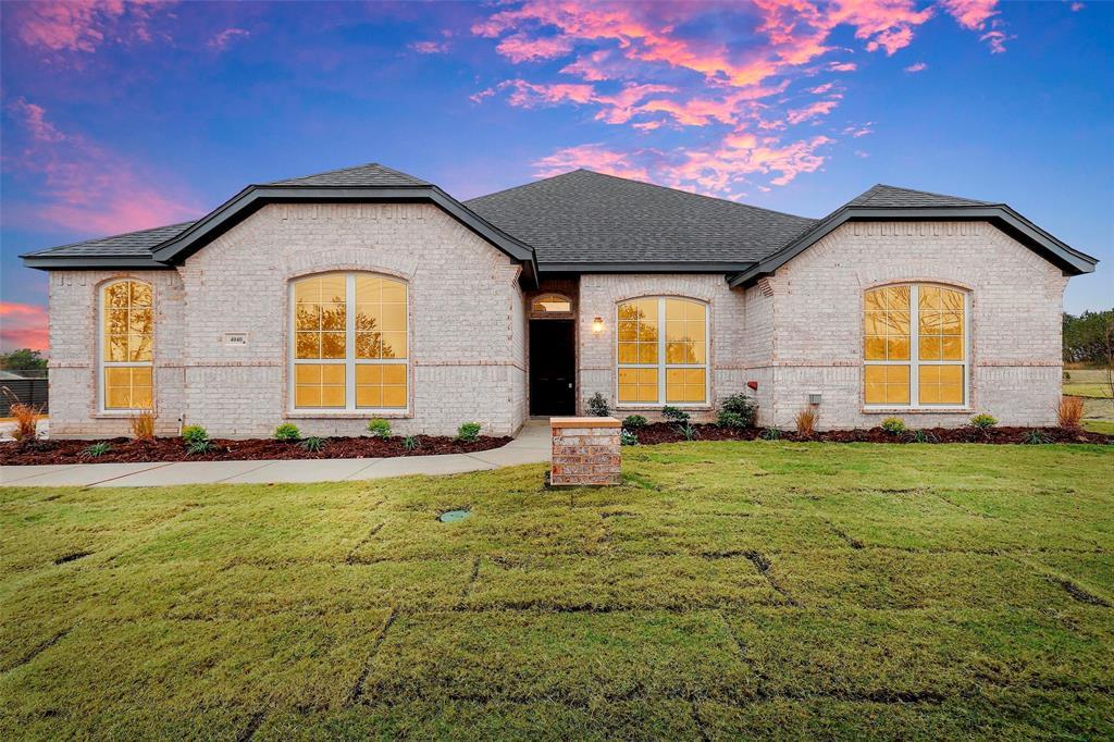 Property Photo: 4040 Veal Station Road TX 76085