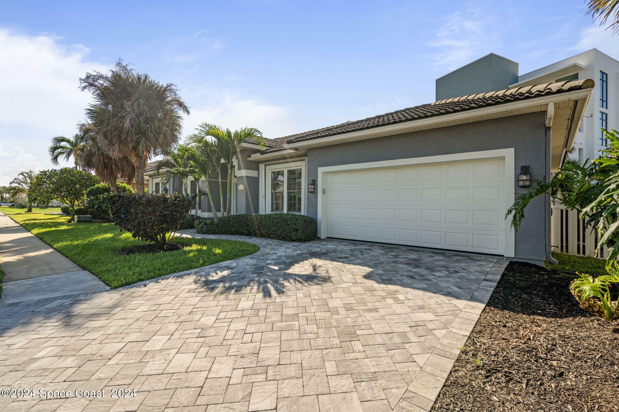 Property Photo:  241 Ocean Ridge Drive  FL 32951 