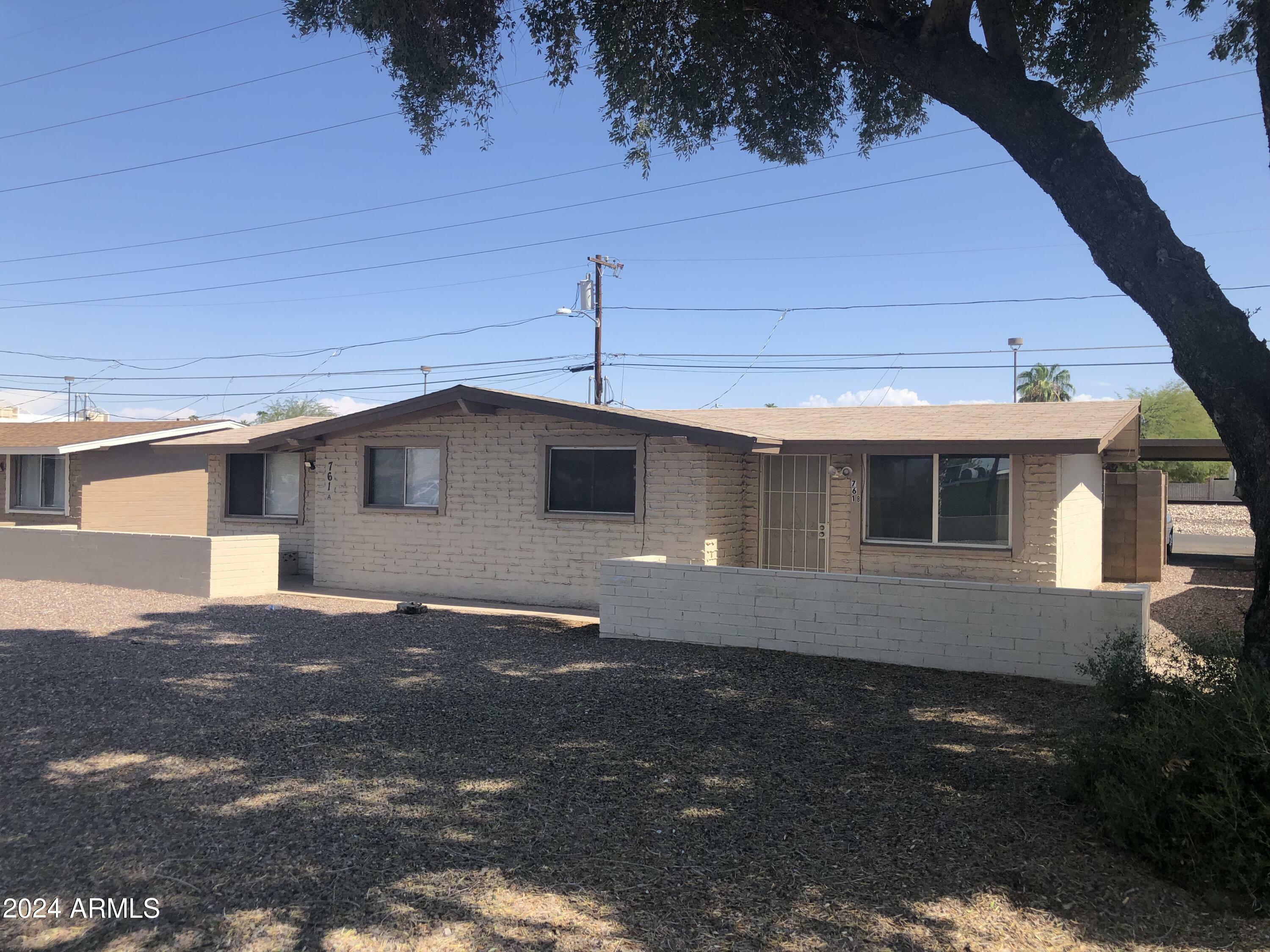 Property Photo:  761 N Delaware Street  AZ 85225 