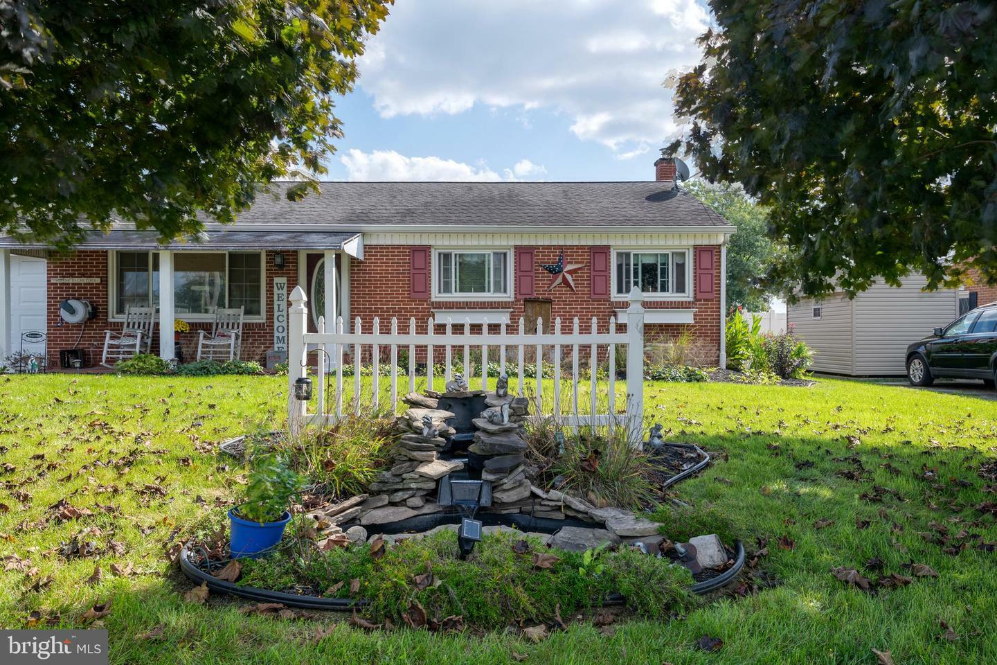 Property Photo:  1104 Hanover Road  PA 17408 