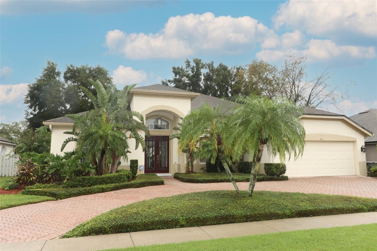 Property Photo: 3867 Brantley Place Circle FL 32703