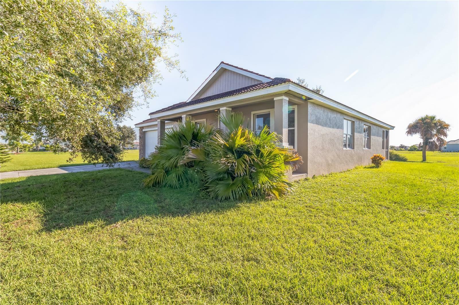 Property Photo:  17370 Cape Horn Boulevard  FL 33955 