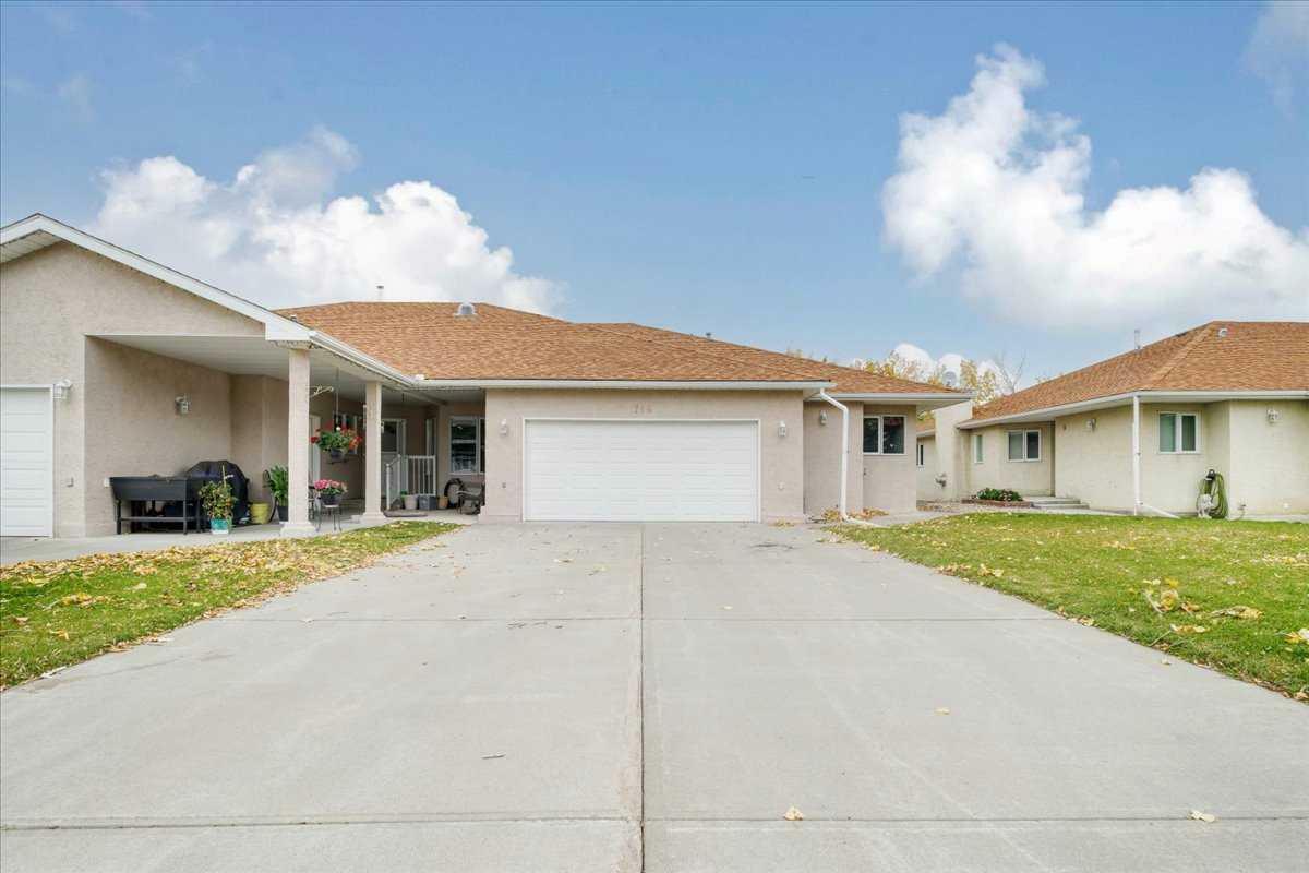 Property Photo: 718 Centre Street AB T0L 2B0