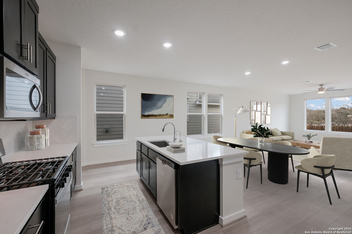 Property Photo: 6047 Calgary Park TX 78233