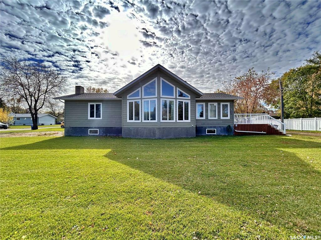 1409 Broadway Avenue  Moosomin SK S0G 3N0 photo