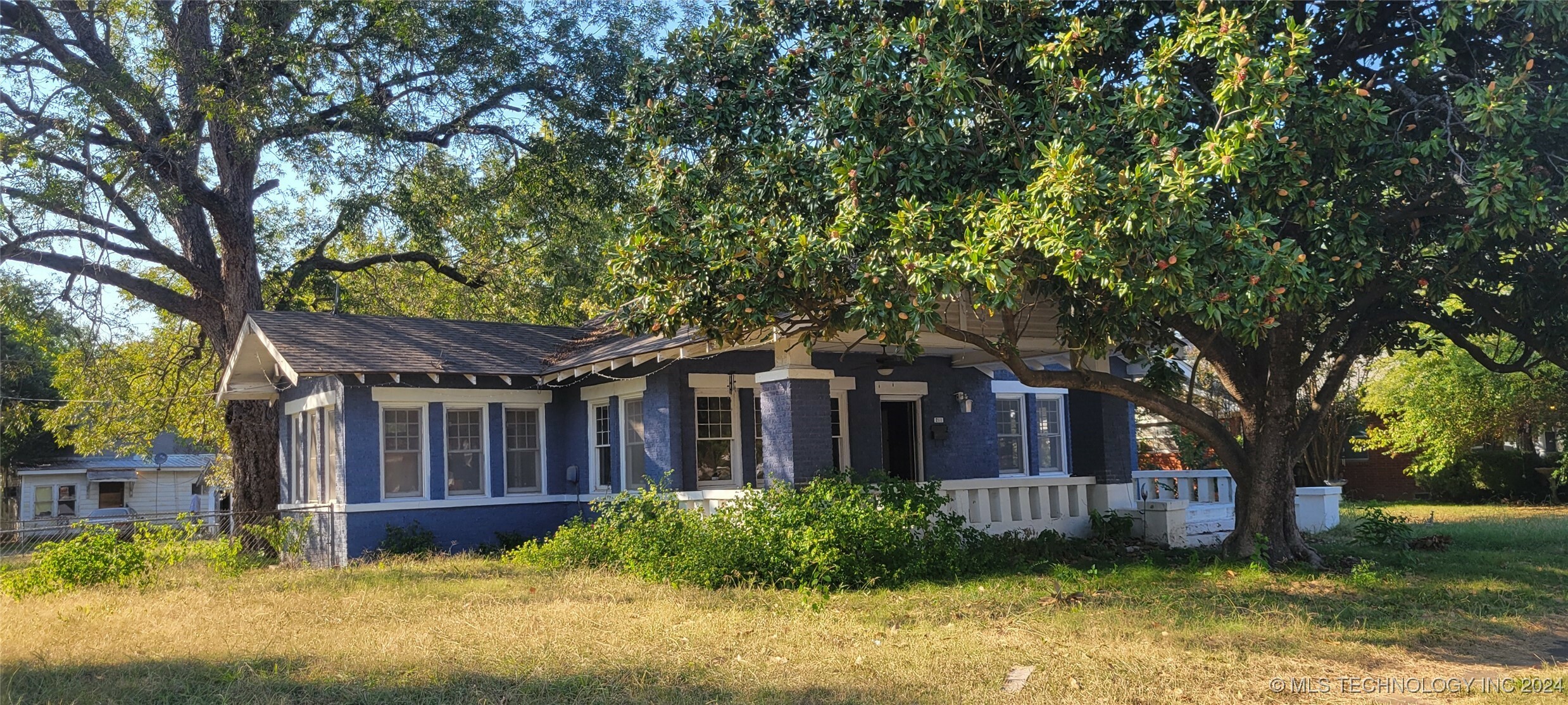 Property Photo:  211 S Byrd Street  OK 74538 