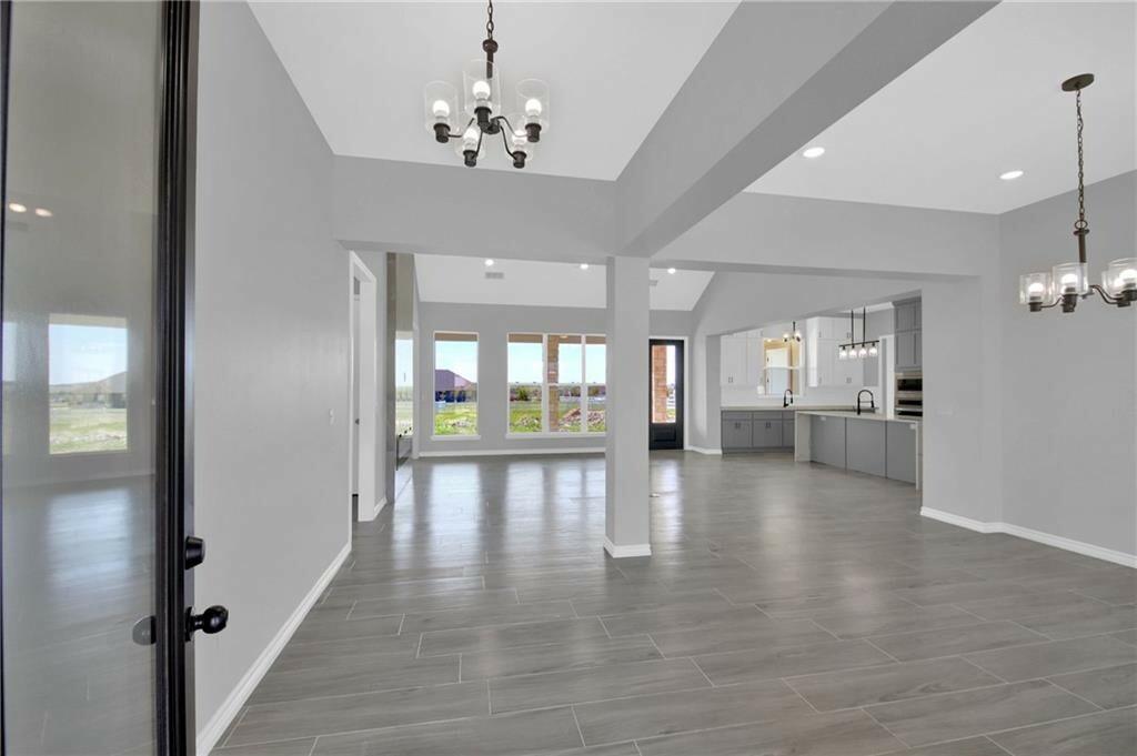 Property Photo: 303 Highlander Court TX 78626