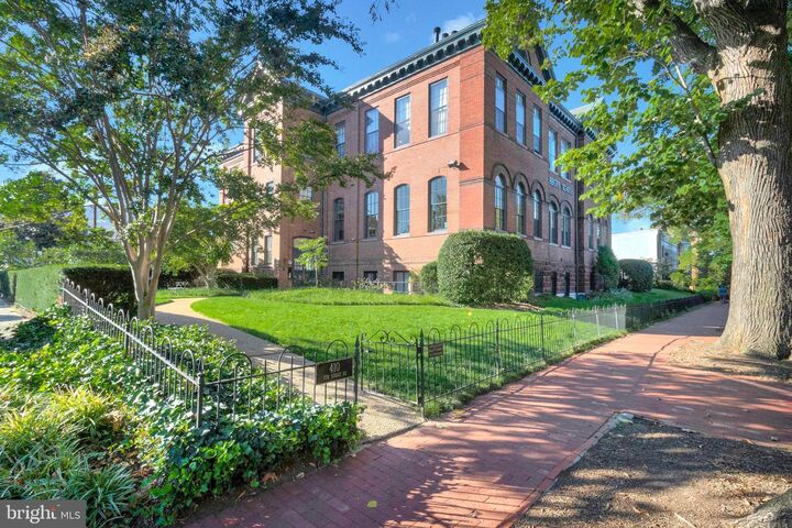 410 5th Street NE 14  Washington DC 20002 photo