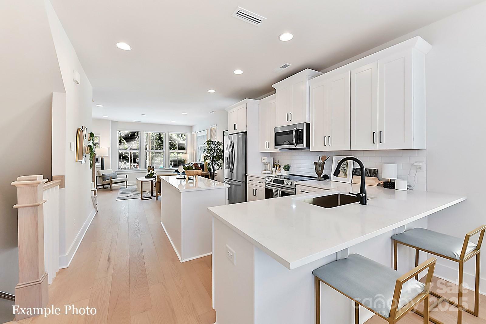 Property Photo: 2035 Belmont Terraces Lane 5 NC 28205