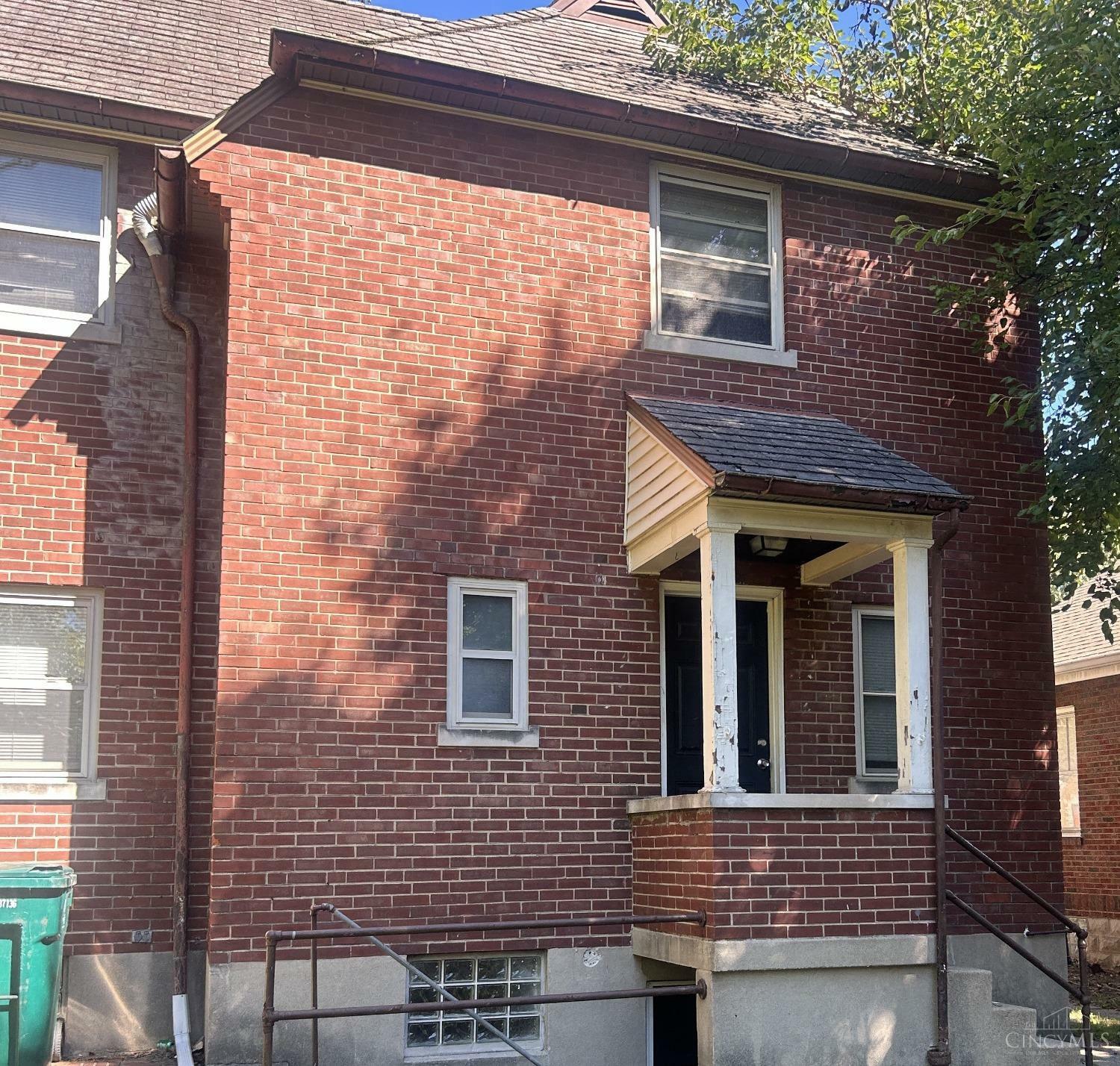 Property Photo:  3347 Queen City Avenue  OH 45238 