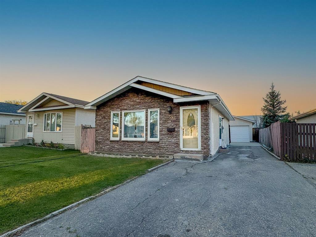 254 Barnham Crescent  Winnipeg MB R2R 2T6 photo