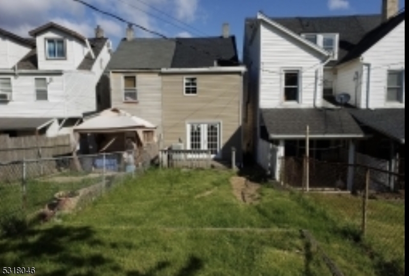 Property Photo:  48 Bennett St  NJ 08865 