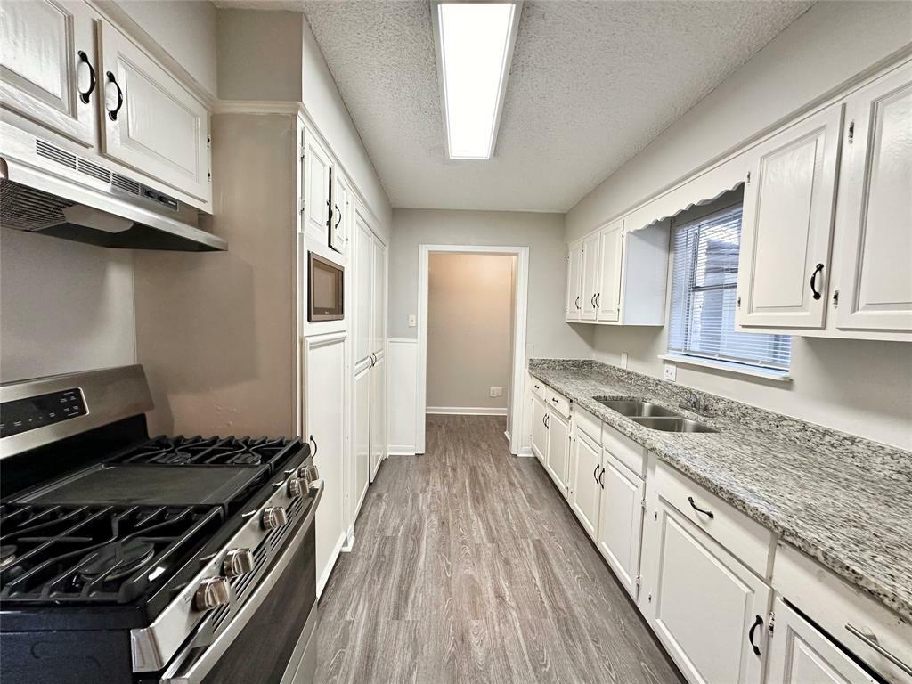 Property Photo: 515 Corydon Drive TX 77336