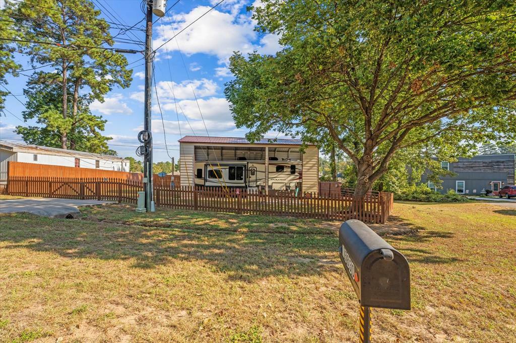 Property Photo:  16830 W Alderson  TX 77316 