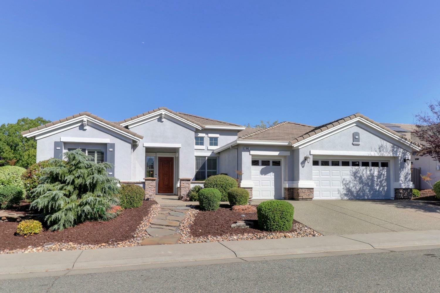 Property Photo:  1842 Homewood Lane  CA 95648 