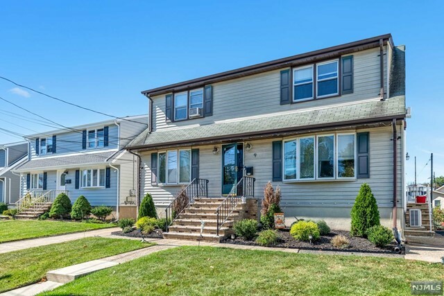 Property Photo:  9 Tuve Lane  NJ 07606 