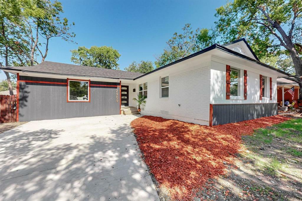 Property Photo:  2909 Materhorn Drive  TX 75228 